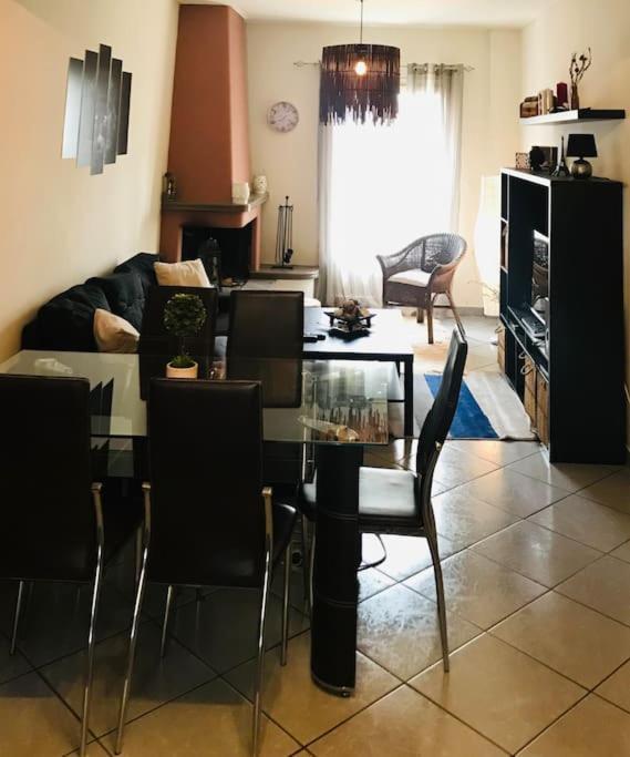 Cozy Apartment Near The Hospital Ioannina Exterior foto