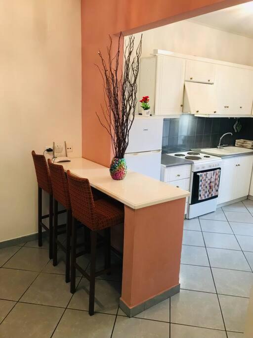 Cozy Apartment Near The Hospital Ioannina Exterior foto