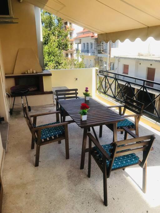 Cozy Apartment Near The Hospital Ioannina Exterior foto